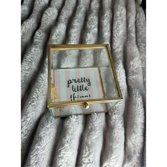 Draft Listing - Picture 2 of 6